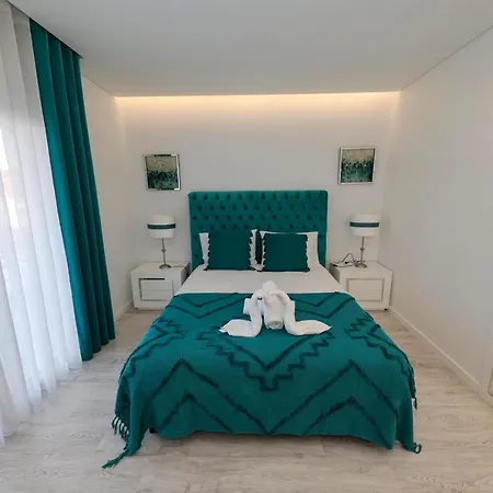 Casa Guerra Дом отдыха Назаре